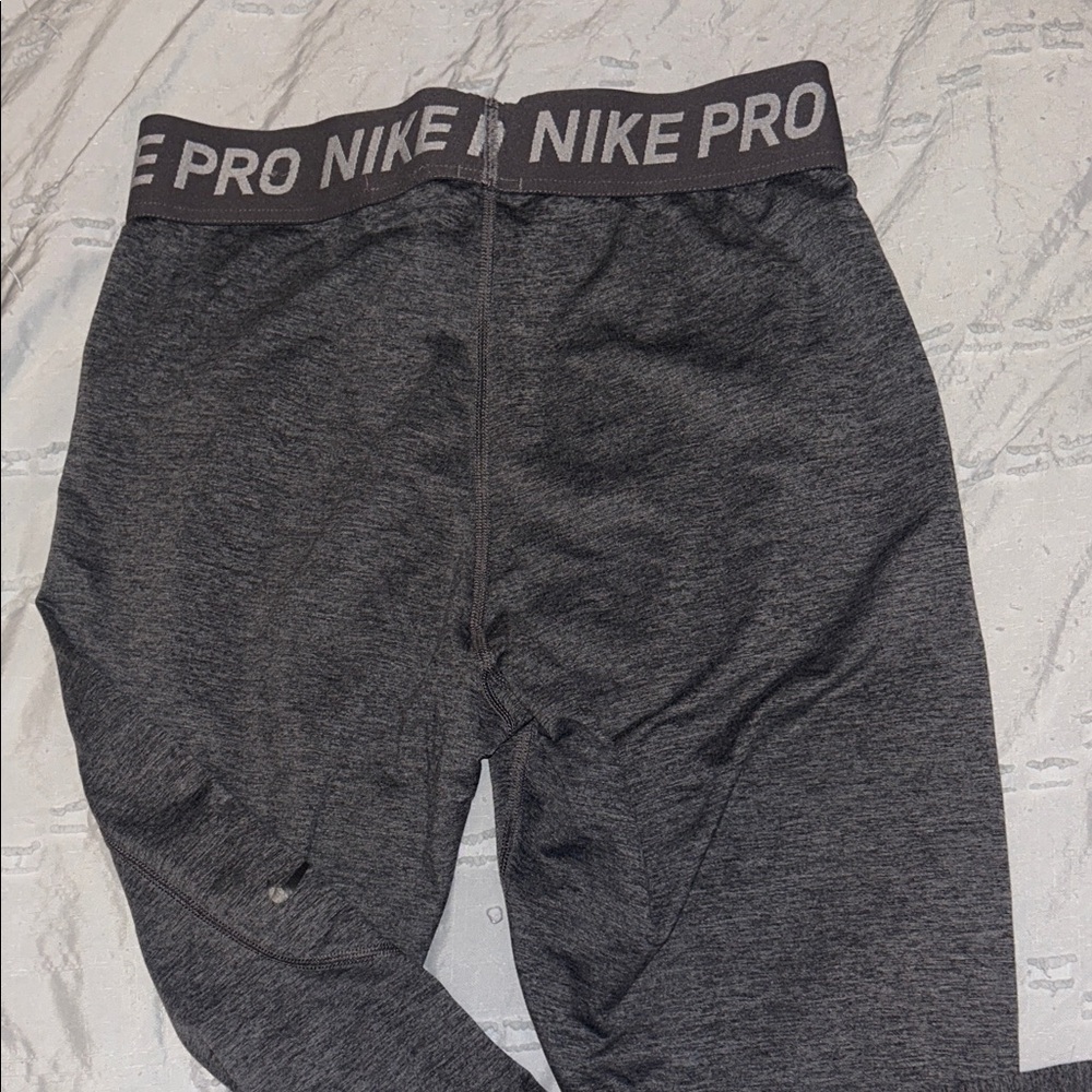 Nike Pro Charcoal Leggings - Picture 4 of 5